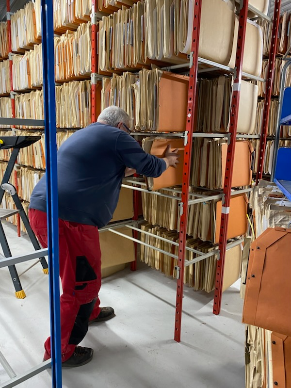 Déménagement des archives de l'hopital saint vincent à Lille